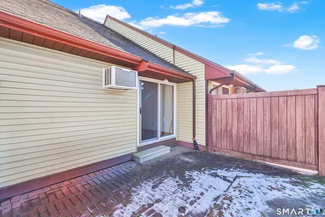 $159,900 | 268 Hartford Turnpike, Unit E5, Tolland, CT 06084