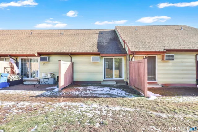 $159,900 | 268 Hartford Turnpike, Unit E5, Tolland, CT 06084