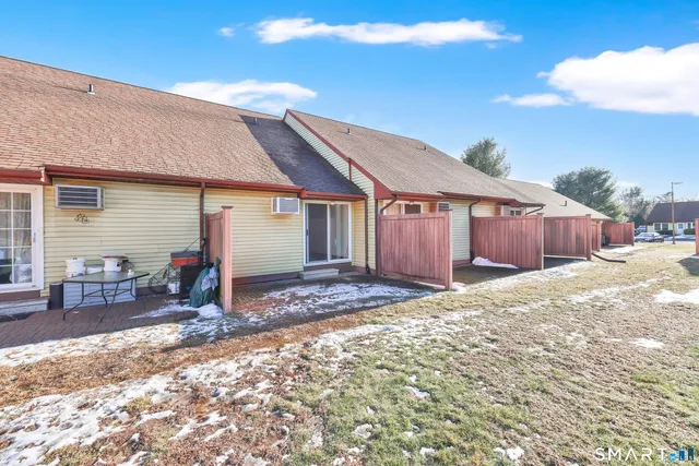 $159,900 | 268 Hartford Turnpike, Unit E5, Tolland, CT 06084