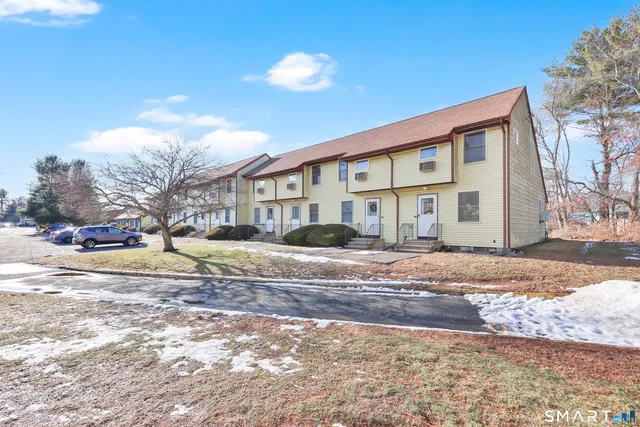 $159,900 | 268 Hartford Turnpike, Unit E5, Tolland, CT 06084