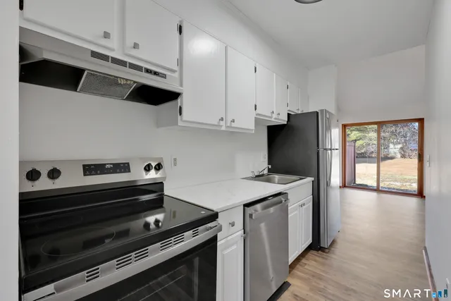 $159,900 | 268 Hartford Turnpike, Unit E5, Tolland, CT 06084