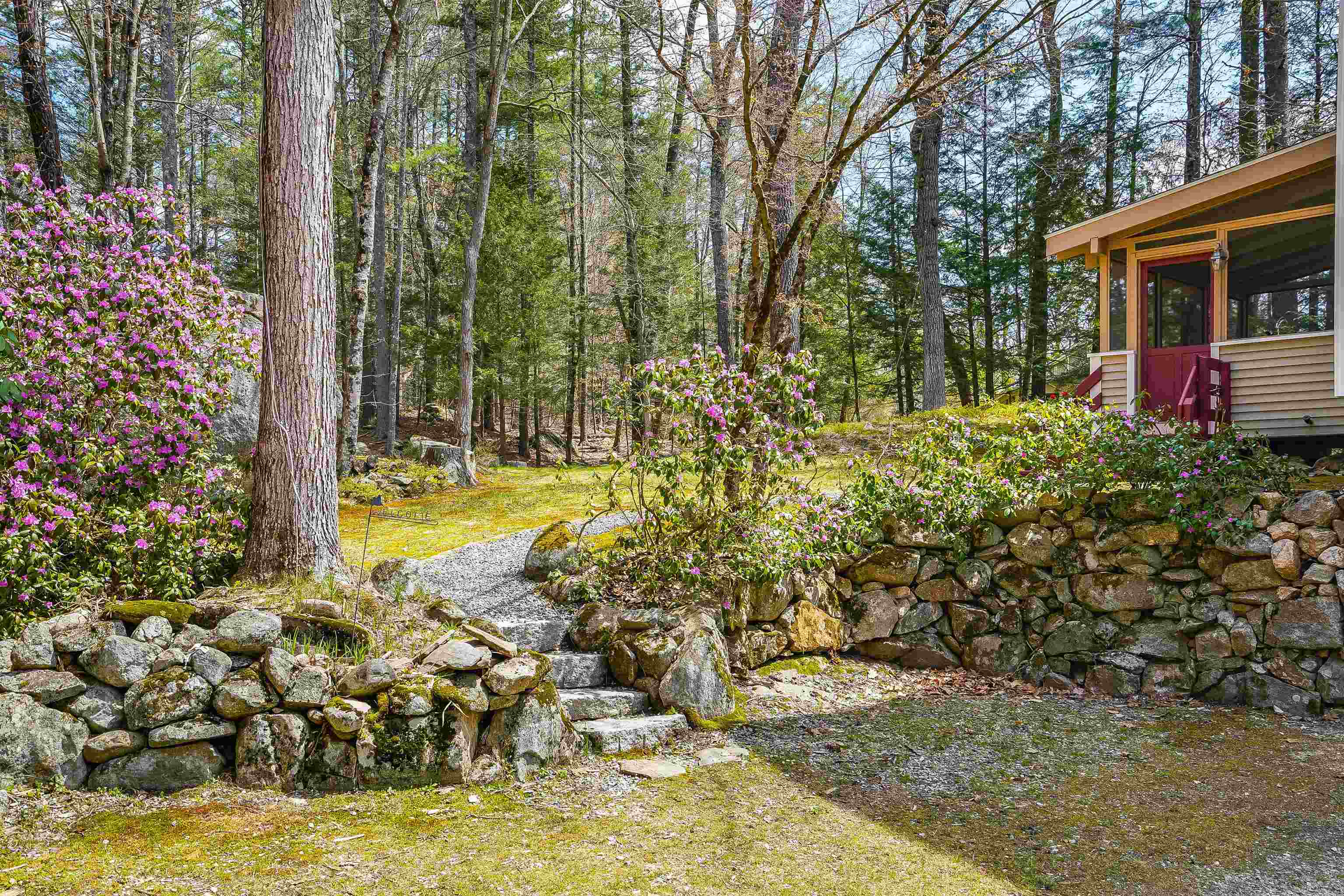 11 Brook Road Amherst, NH 03031 - Photo 31 of 37