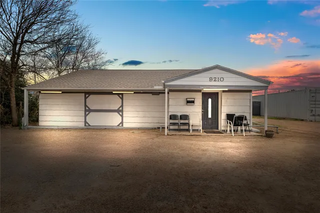 $820,000 | 9210 Ashville Drive, Houston, TX 77051