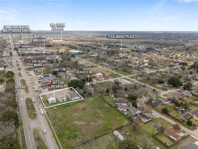 $820,000 | 9210 Ashville Drive, Houston, TX 77051