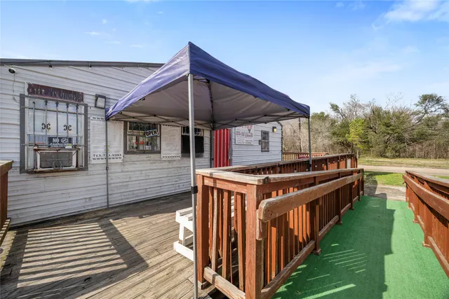 $820,000 | 9210 Ashville Drive, Houston, TX 77051