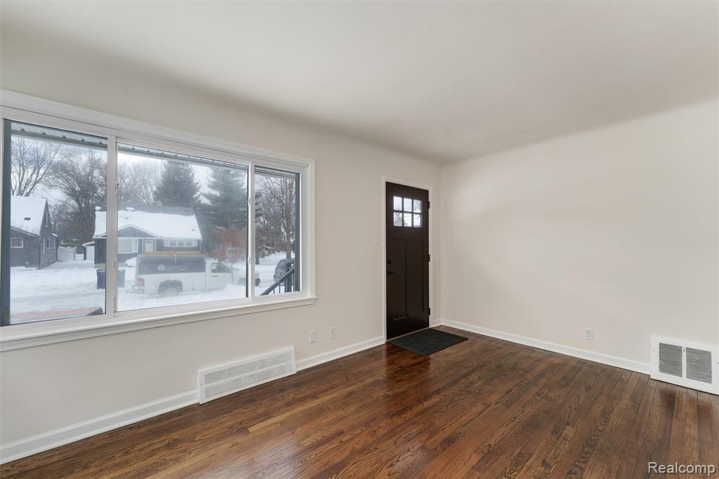 3274 Harvard Road Royal Oak, MI 48073 - Photo 21 of 28 Gallery Image 21