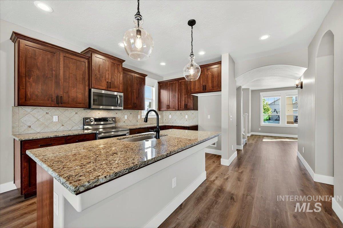 1289 West Christopher Drive Meridian, ID 83642 - Photo 12 of 50