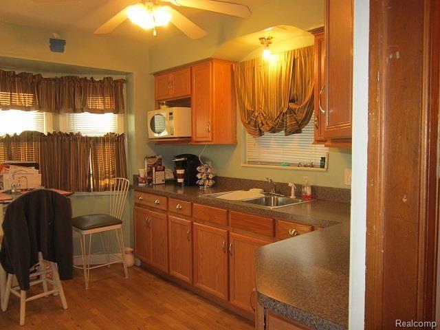 16207 Whitcomb Detroit, MI 48235 - Photo 12 of 20 12.jpg