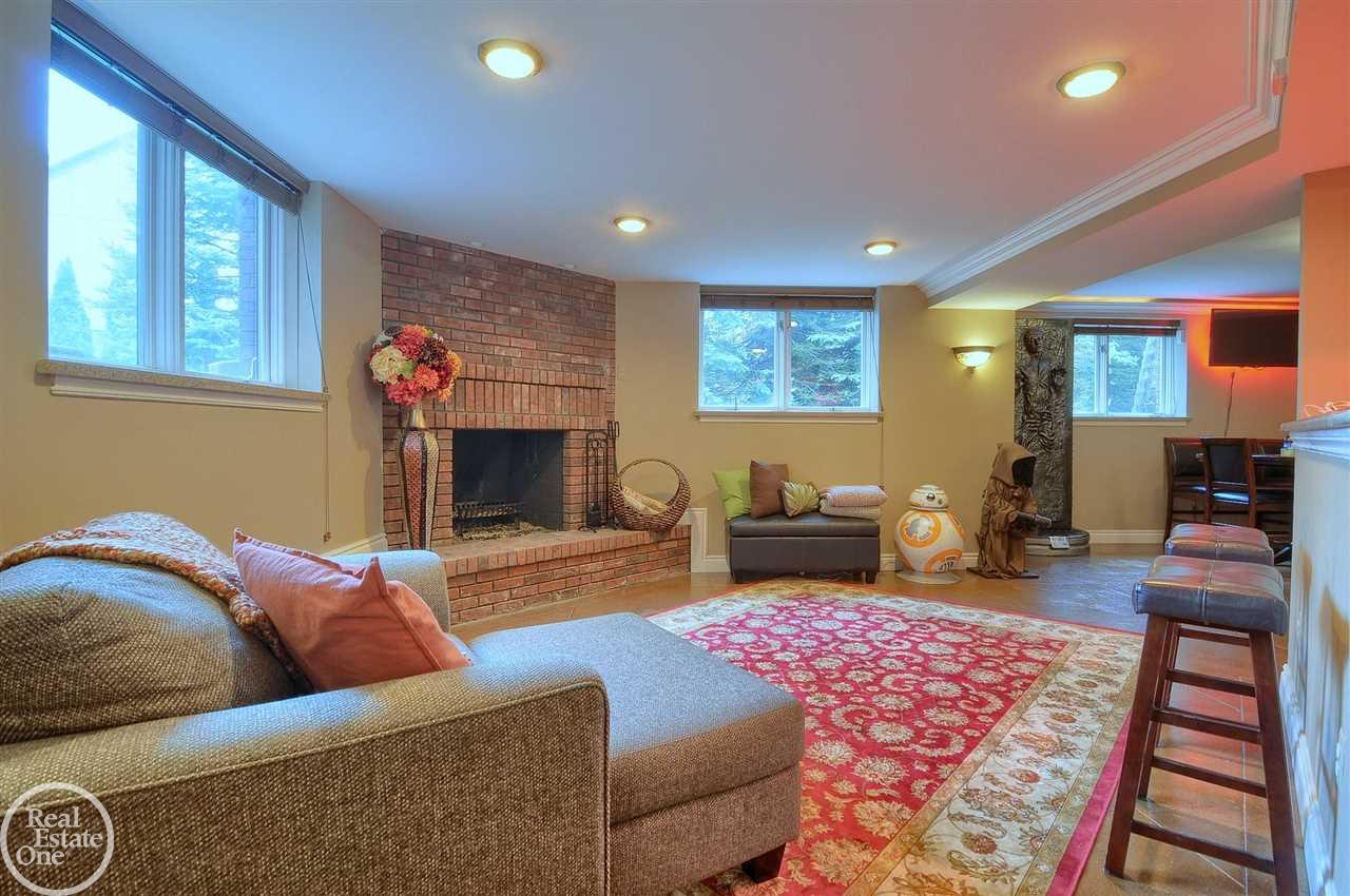 1476 Highpoint Court Rochester, MI 48306 - Photo 37 of 75