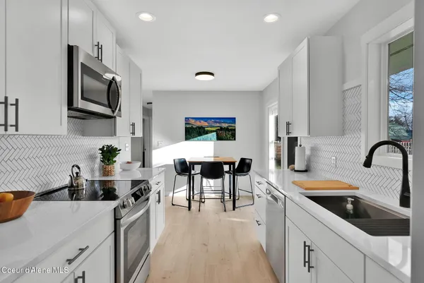 $645,000 | 1810 West Honeysuckle Avenue, Hayden, ID 83835