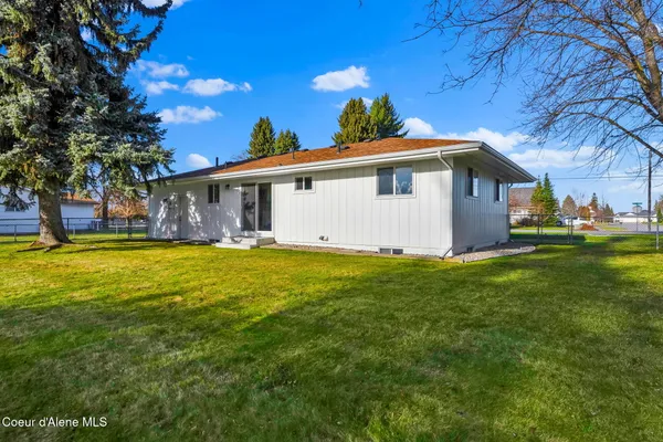 $645,000 | 1810 West Honeysuckle Avenue, Hayden, ID 83835