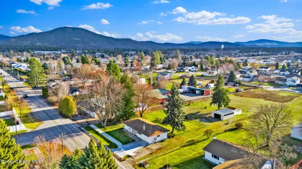 $645,000 | 1810 West Honeysuckle Avenue, Hayden, ID 83835