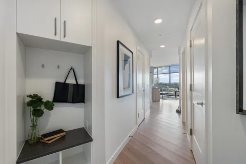 $1,081,000 | 1212 Demonbreun Street, Unit B2(Y), Nashville, TN 37203