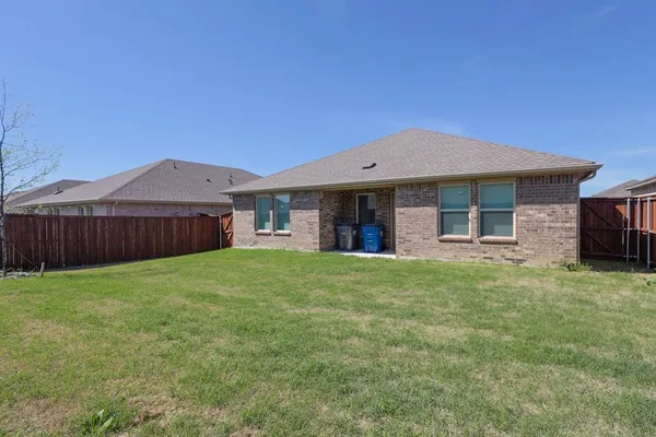 $2,050 | 4005 Malachite Drive, Celina, TX 75009