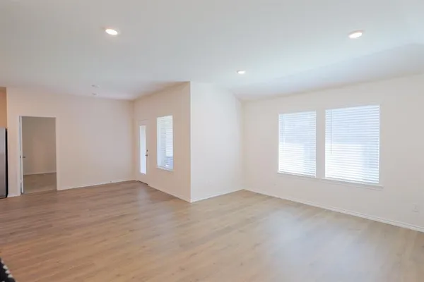 $2,050 | 4005 Malachite Drive, Celina, TX 75009