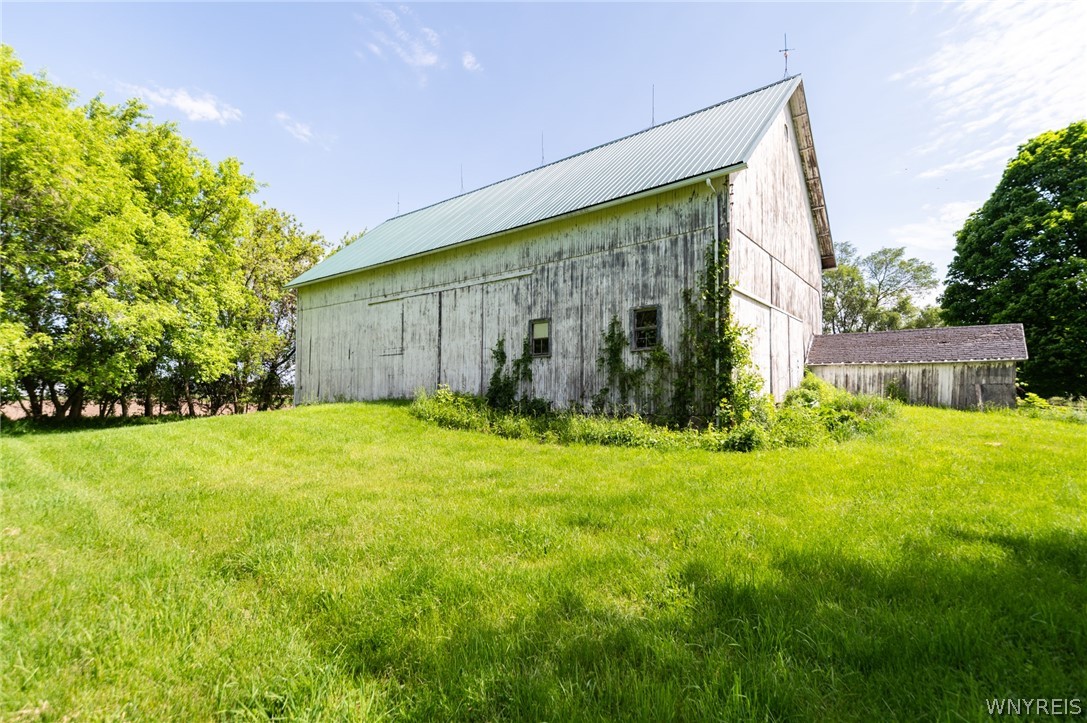 9318 Creek Road Batavia, NY 14020 - Photo 7 of 46