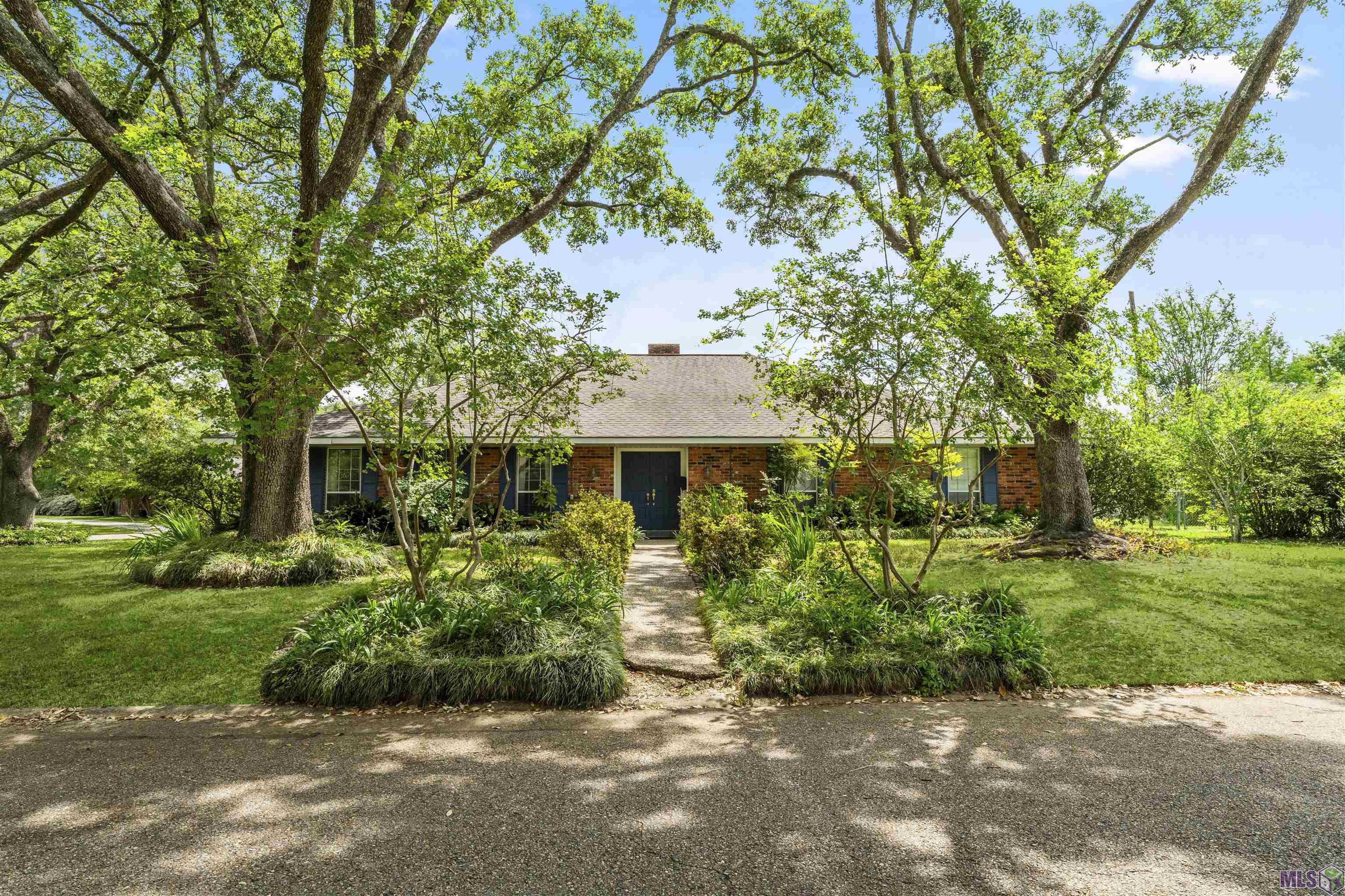 2068 Tamarix Street Baton Rouge, LA 70808 - Photo 1 of 18 Gallery Image 1