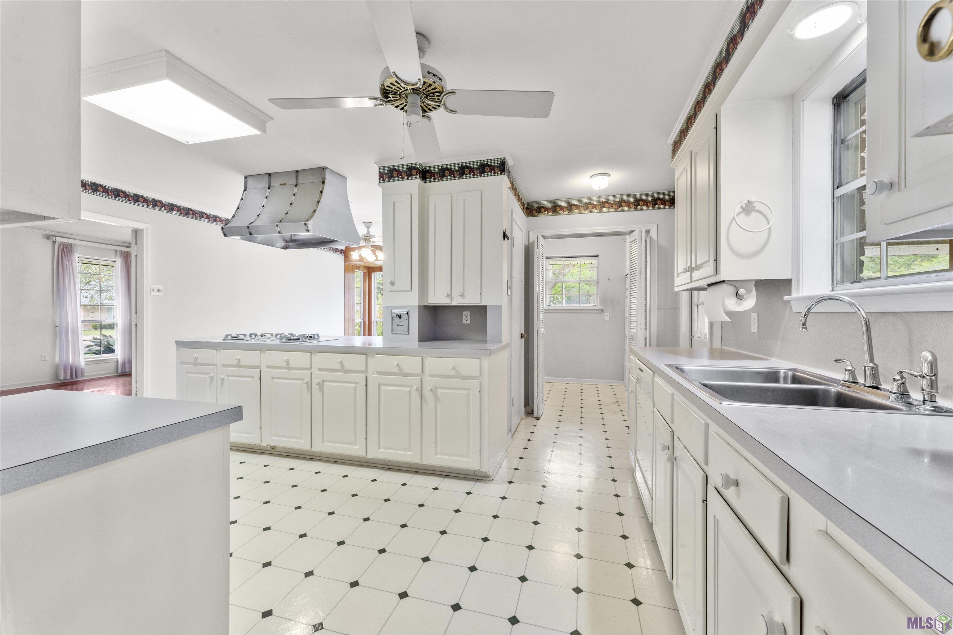 2068 Tamarix Street Baton Rouge, LA 70808 - Photo 11 of 18 Gallery Image 11