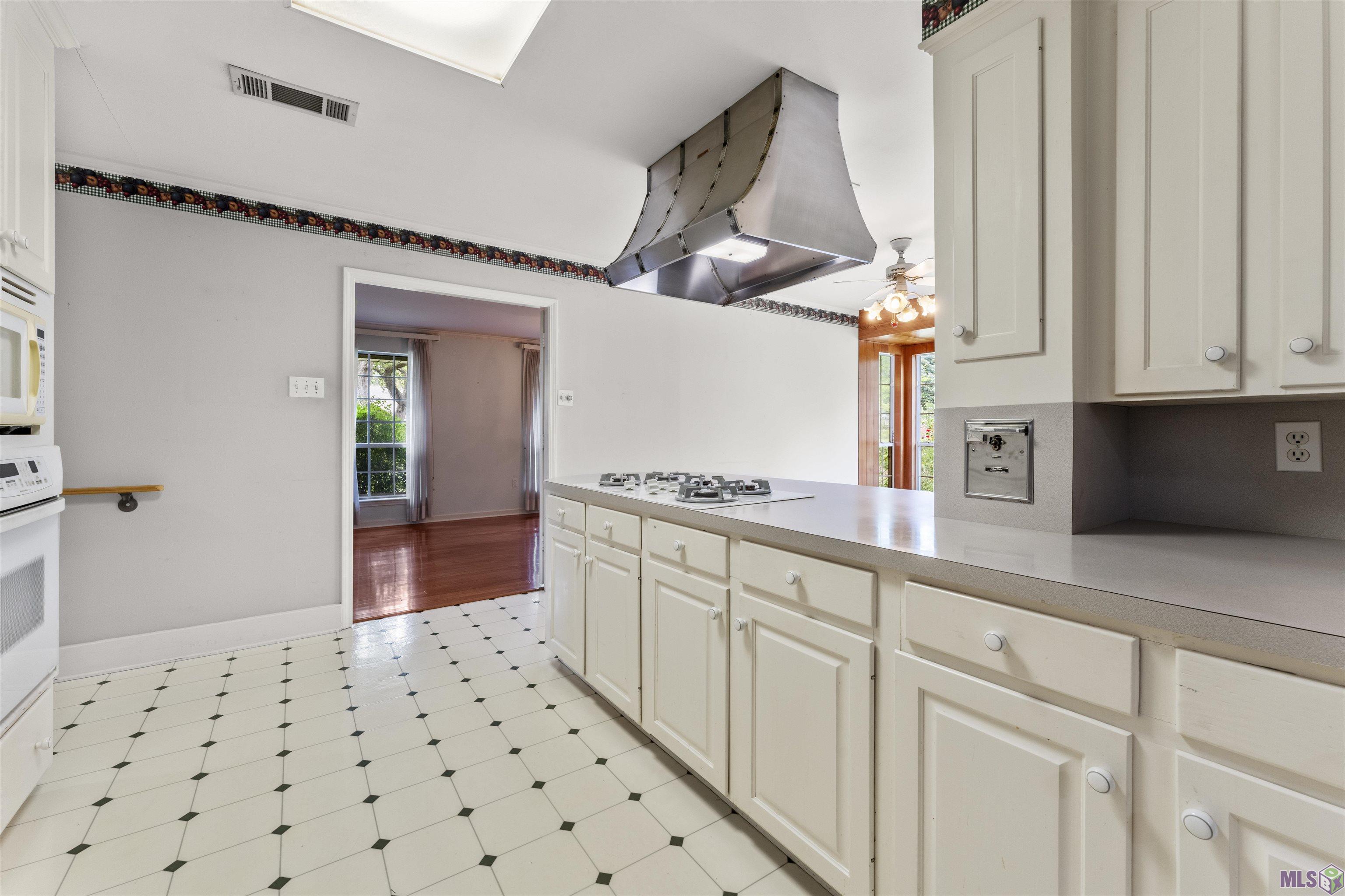 2068 Tamarix Street Baton Rouge, LA 70808 - Photo 12 of 18 Gallery Image 12