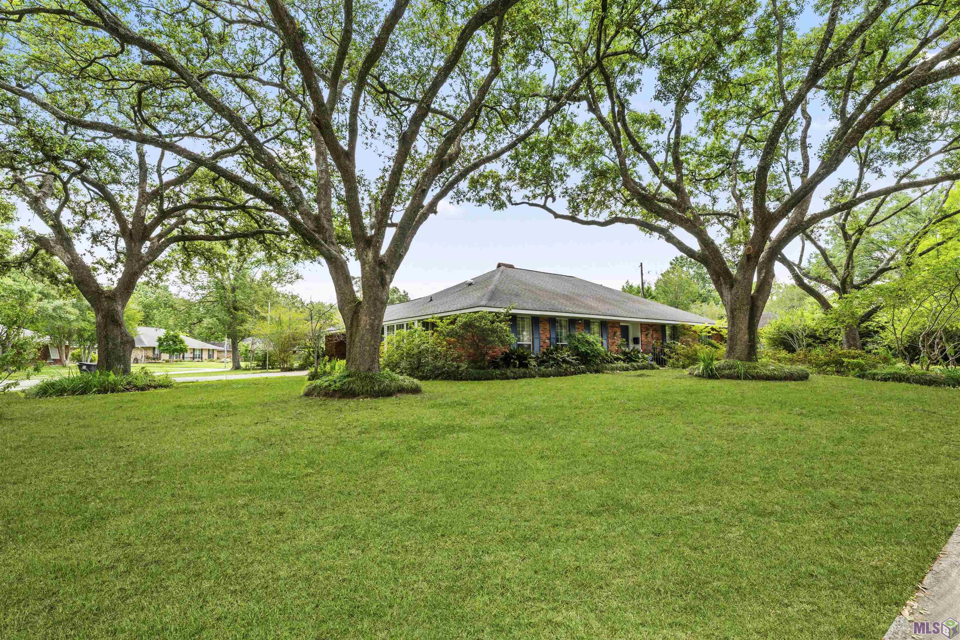 2068 Tamarix Street Baton Rouge, LA 70808 - Photo 2 of 18 Gallery Image 2