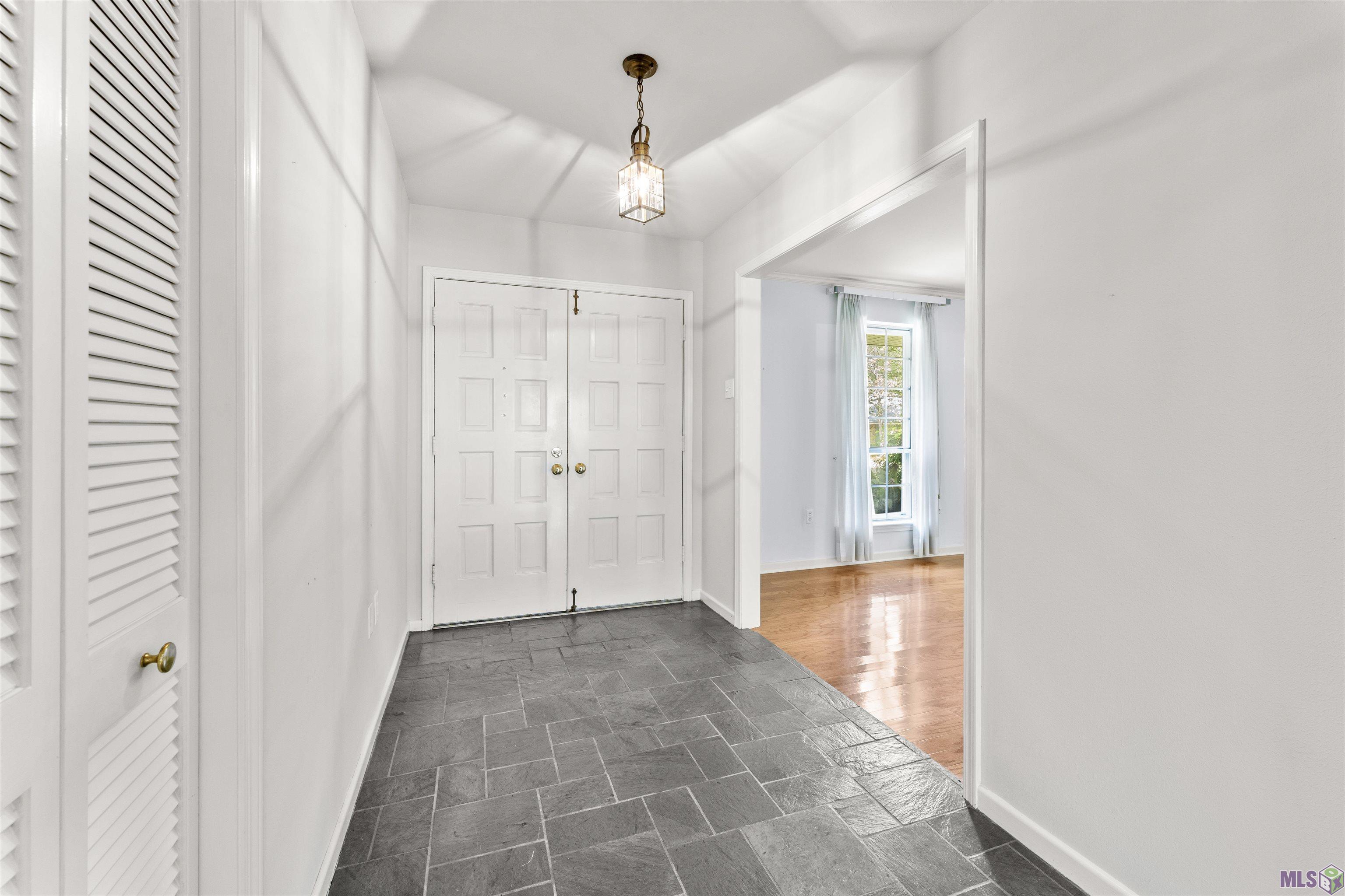 2068 Tamarix Street Baton Rouge, LA 70808 - Photo 3 of 18 Gallery Image 3