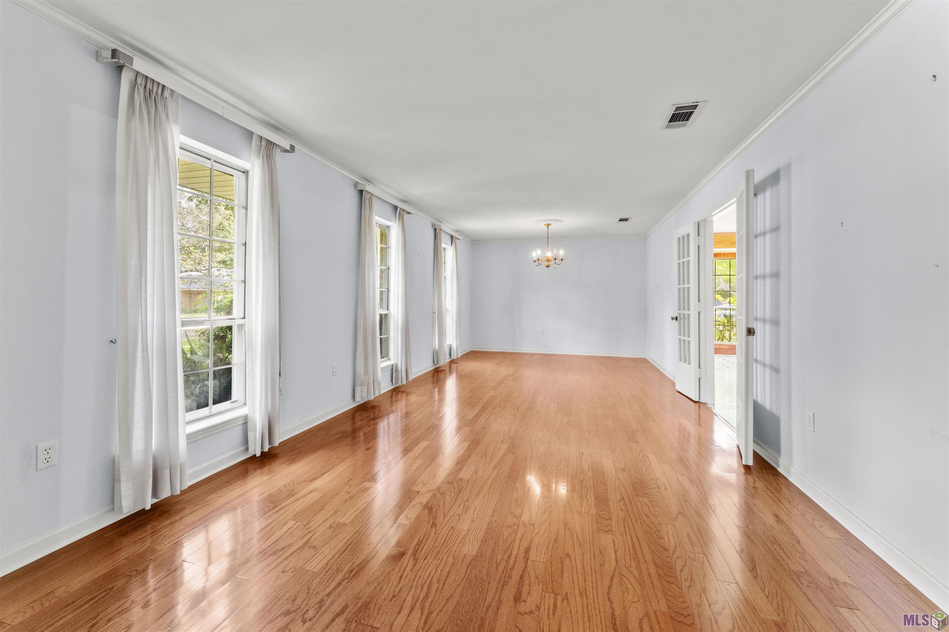 2068 Tamarix Street Baton Rouge, LA 70808 - Photo 4 of 18 Gallery Image 4