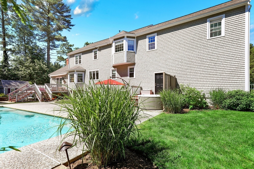 17 Roxanne Road Pembroke, MA 02359 - Photo 36 of 41 Gallery Image 36
