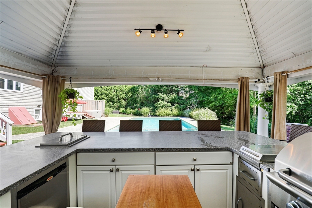 17 Roxanne Road Pembroke, MA 02359 - Photo 39 of 41 Gallery Image 39