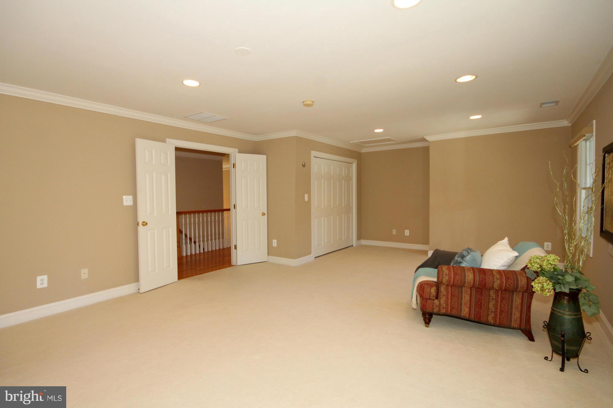 4048 Hunt Road Fairfax, VA 22032 - Photo 16 of 30 Bedroom (Master)