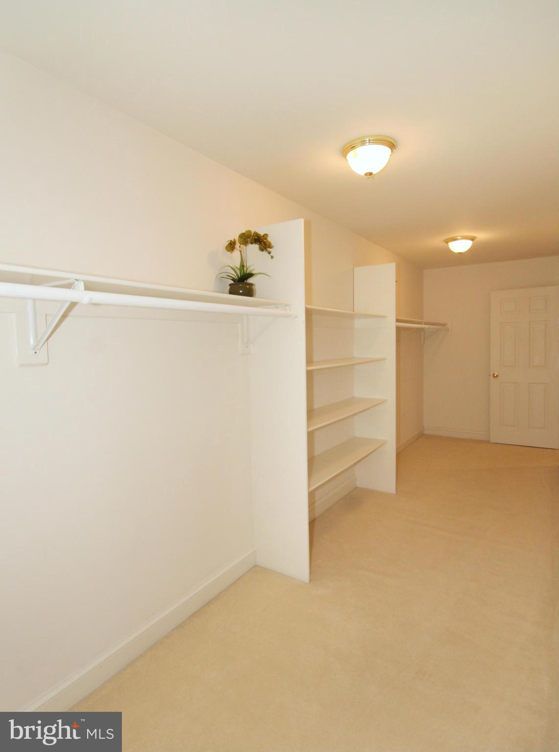4048 Hunt Road Fairfax, VA 22032 - Photo 17 of 30 Bedroom (Master)