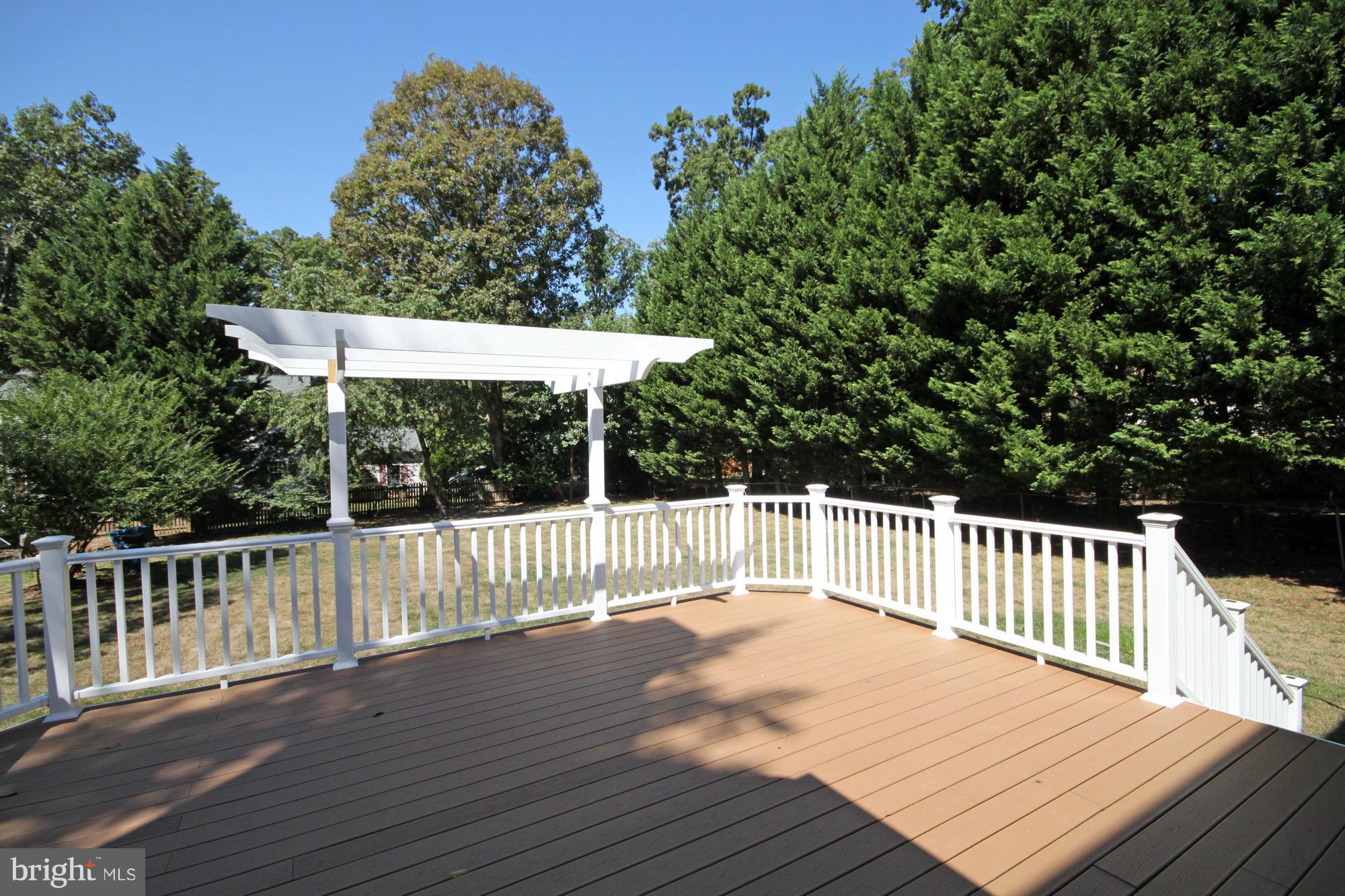 4048 Hunt Road Fairfax, VA 22032 - Photo 29 of 30 Exterior (Rear)