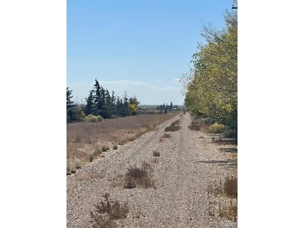 a view of a sky view