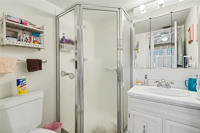 a view of a livingroom with furniture