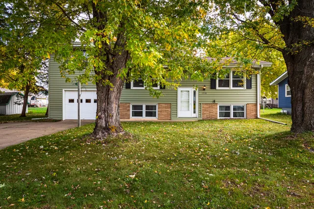 $209,900 | 1310 Butts Avenue, Tomah, WI 54660