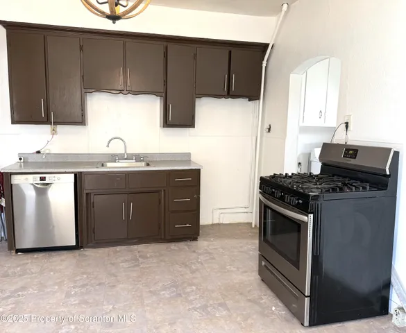 $1,600 | 1911 Luzerne Street, Scranton, PA 18504