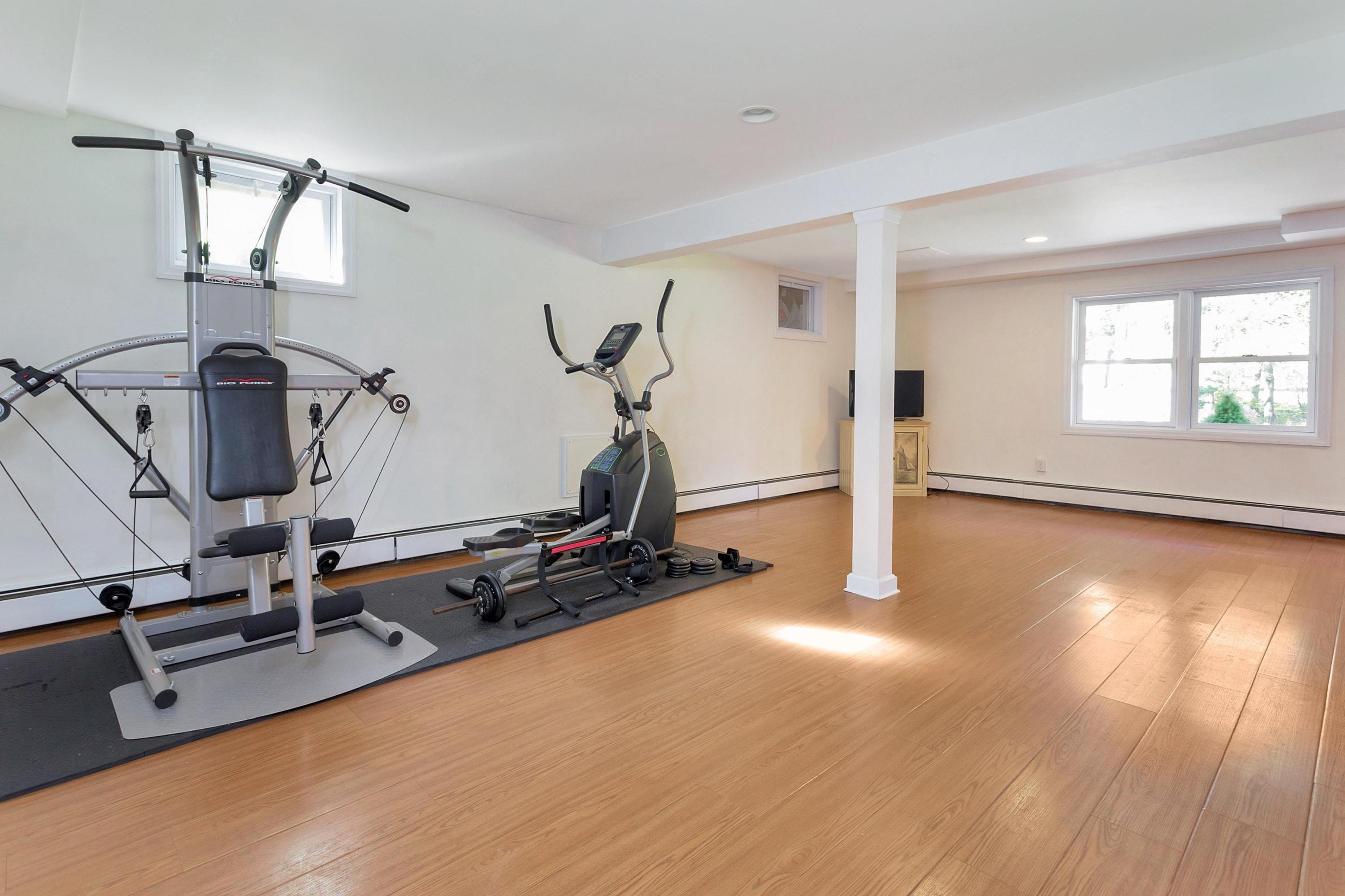 451 Middlesex Road Darien, CT 06820 - Photo 30 of 40 a view of a room with gym equipment