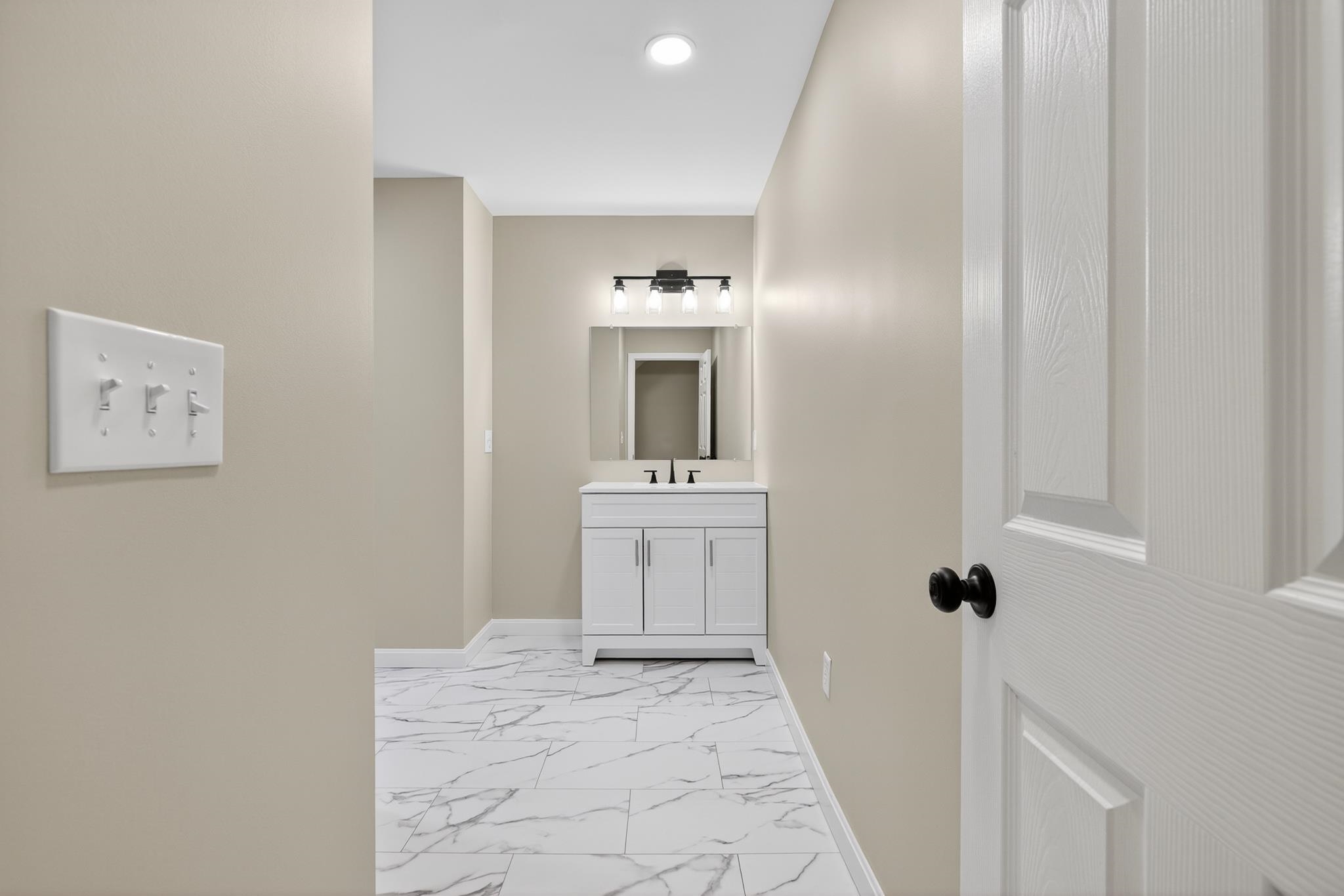 1465 Hooksett Road, Unit 360 Hooksett, NH 03106 - Photo 13 of 20
