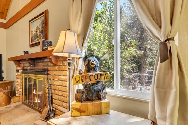 $399,900 | 54915 South Circle Drive, Idyllwild, CA 92549