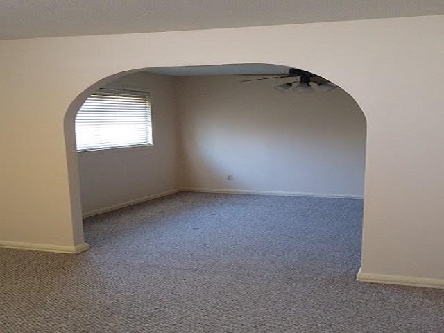 1435 East Holmes Road Memphis, TN 38116 - Photo 10 of 25 an empty room with a window
