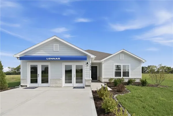 $347,550 | 1604 Southwest 9th Street, Oak Grove, MO 64075