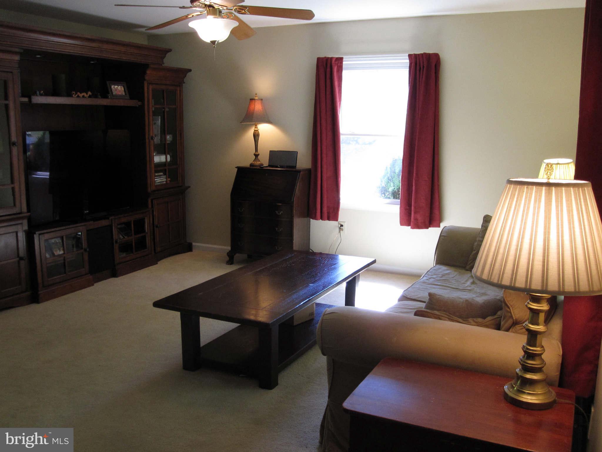 706 Davol Road Stevensville, MD 21666 - Photo 9 of 26 Family Room