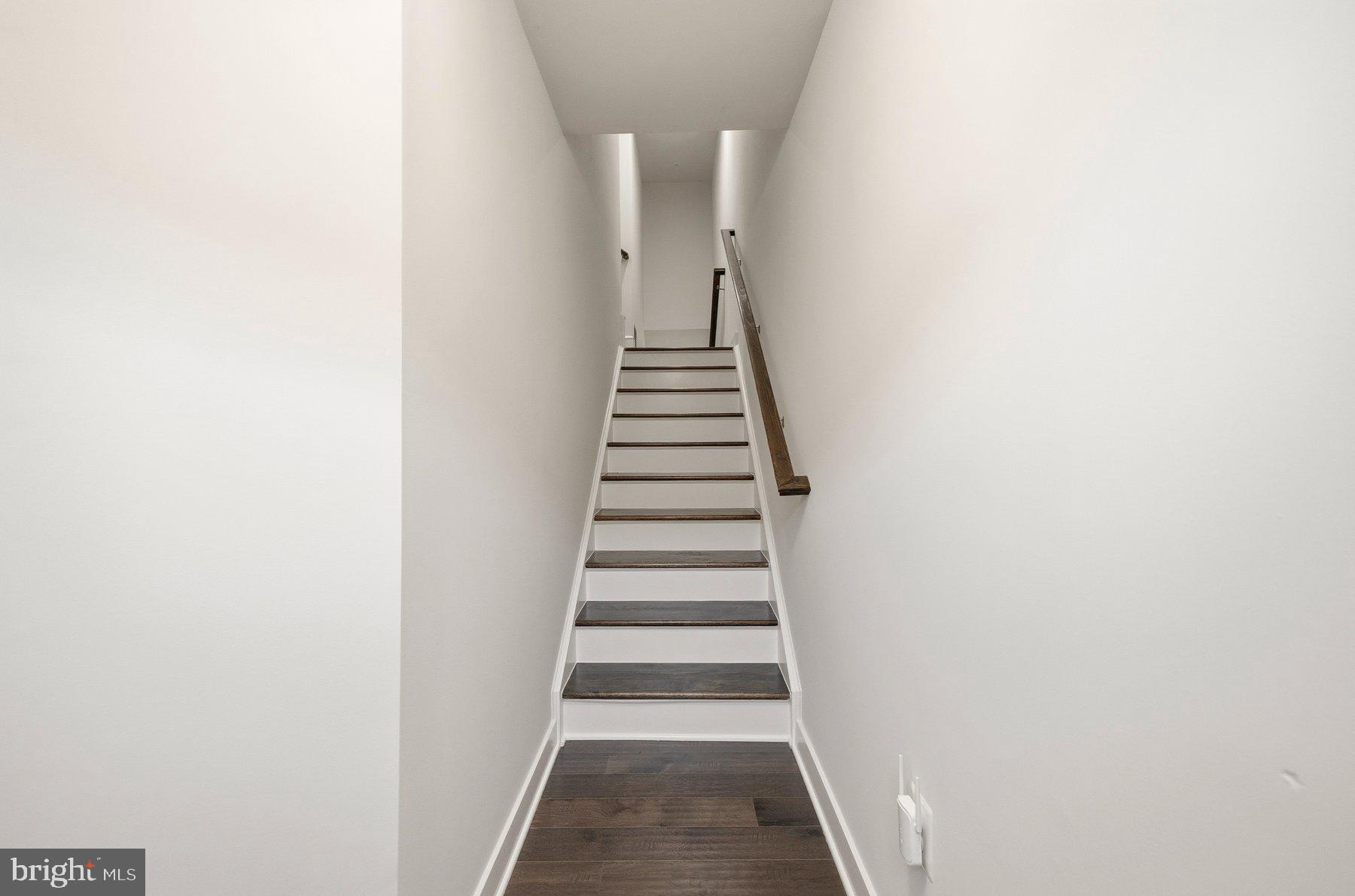 7838 Otterbein Way Hanover, MD 21076 - Photo 3 of 35