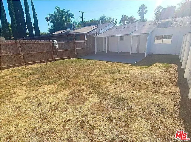 $1,100,000 | 7716 Owensmouth Avenue, Canoga Park, CA 91304