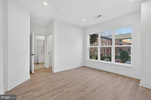 $1,850,000 | 5354 Zenith Overlook, Bethesda, MD 20816