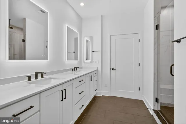 $1,850,000 | 5354 Zenith Overlook, Bethesda, MD 20816