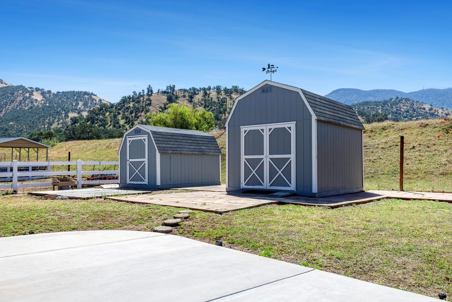 5741 Elwood Road Sanger, CA 93657 - Photo 40 of 71 Gallery Image 40