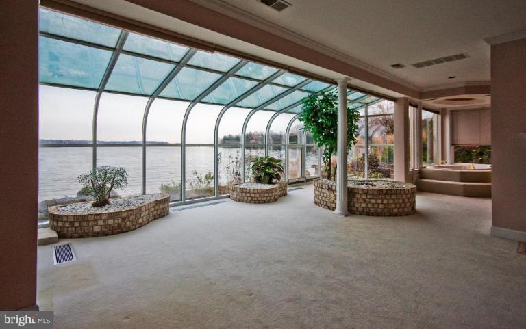 740 South River Landing Road, Unit 740 Edgewater, MD 21037 - Photo 22 of 30 Solarium
