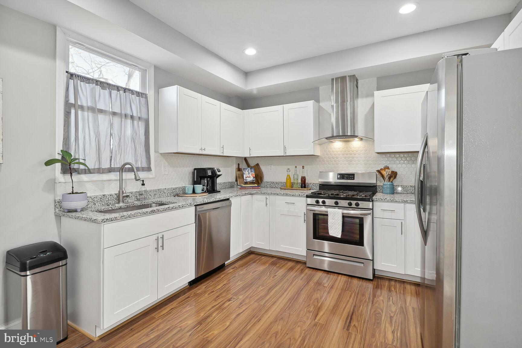 2807 Hammonds Ferry Road Halethorpe, MD 21227 - Photo 11 of 23