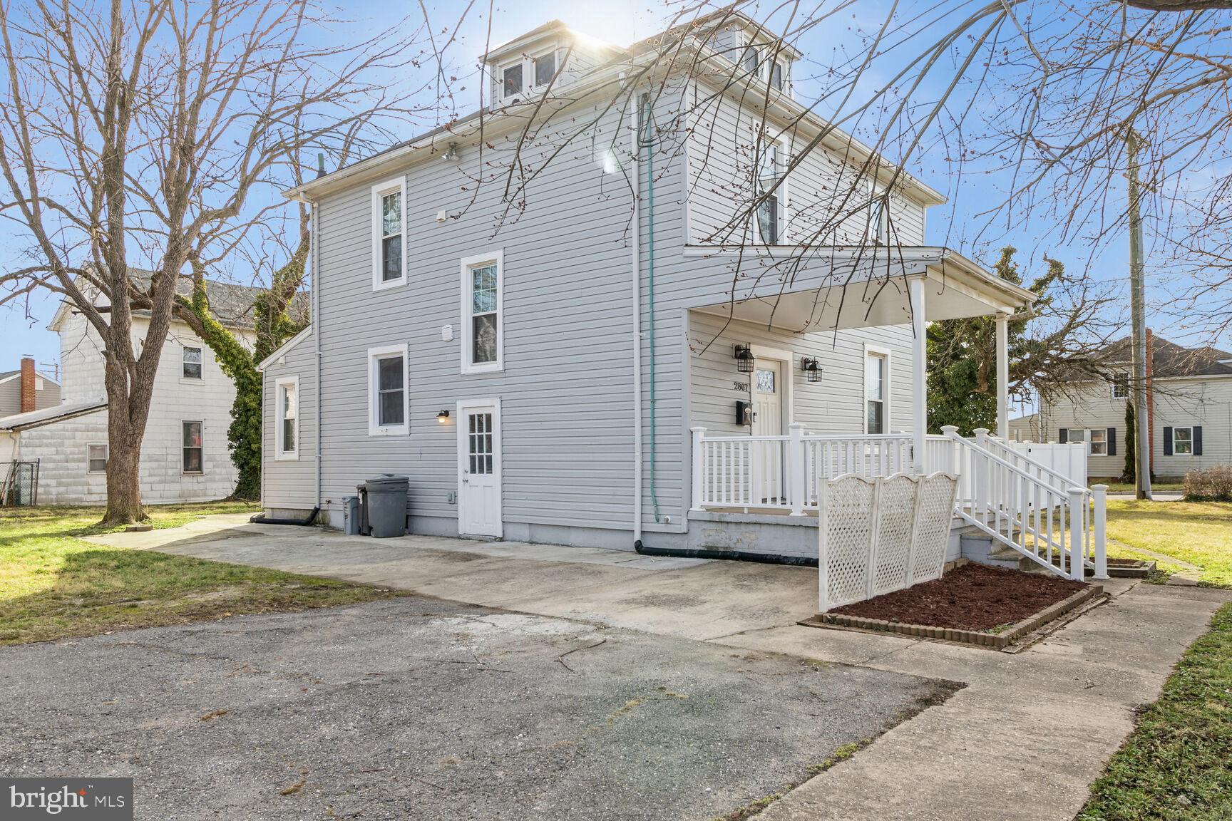 2807 Hammonds Ferry Road Halethorpe, MD 21227 - Photo 3 of 23