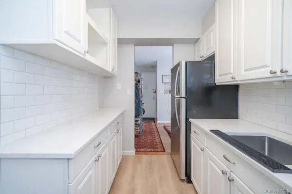 $2,500 | 21 Fairview Avenue, Unit 530, Tuckahoe, NY 10707